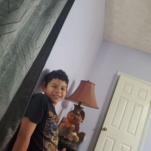 Meet your Posher, Ander lopez